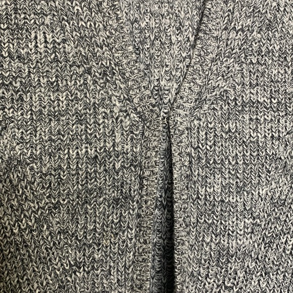 Victoria’s Secret | Large Oversized Knit Cardigan | Hooded With Pockets | Heavy - Picture 4 of 10